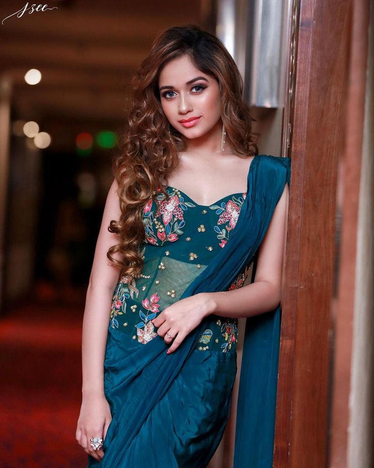 101 Gorgeous Jannat Zubair Hairstyle Pics